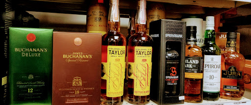 Liquor Store «Fairfield Wine & Liquor», reviews and photos, 296 Fairfield Ave, Waterbury, CT 06708, USA