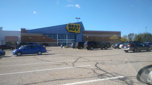 Electronics Store «Best Buy», reviews and photos, 12765 Harper Village Dr #160, Battle Creek, MI 49014, USA