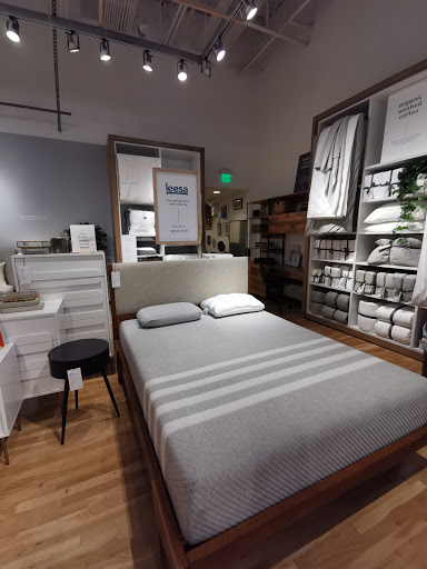 Furniture Store «west elm», reviews and photos, 11701 Lake Victoria Gardens Ave #4104, Palm Beach Gardens, FL 33410, USA