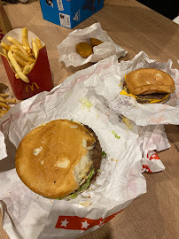 Cheeseburger du Restauration rapide McDonald's Sèvres à Sèvres - n°10