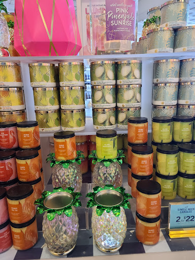 Shopping Mall «Southgate Shopping Center», reviews and photos, 13545 Eureka Rd, Southgate, MI 48195, USA