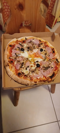 Plats et boissons du Pizzas à emporter Du Sel Au Sucre à Megève - n°4