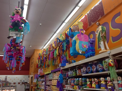 Grocery Store «Northgate Gonzalez Markets», reviews and photos, 831 N Hacienda Blvd, La Puente, CA 91744, USA