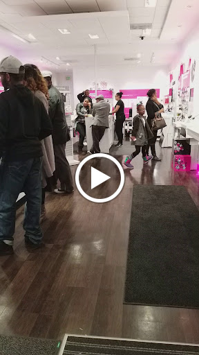 Cell Phone Store «T-Mobile», reviews and photos, 9914 Reisterstown Rd, Owings Mills, MD 21117, USA