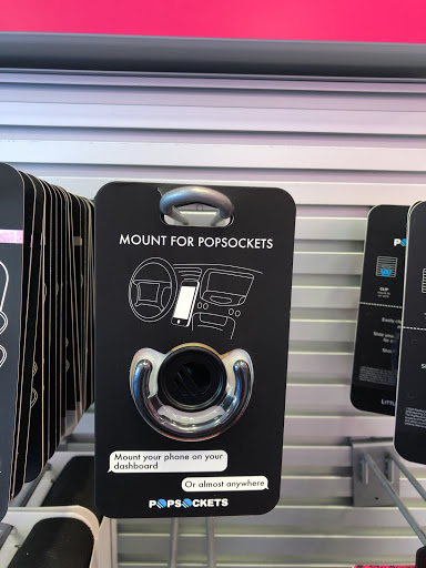 Cell Phone Store «T-Mobile», reviews and photos, 25965 Industrial Blvd #105, Hayward, CA 94545, USA