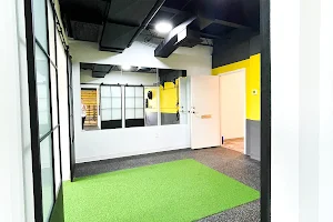 FLEXPODS Co-working studios for fitness and wellness professionals image
