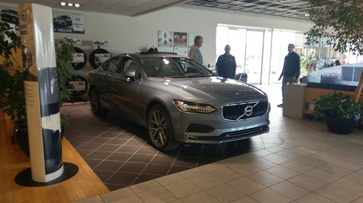 Volvo Dealer «Suburban Volvo», reviews and photos, 1795 Maplelawn Dr, Troy, MI 48084, USA