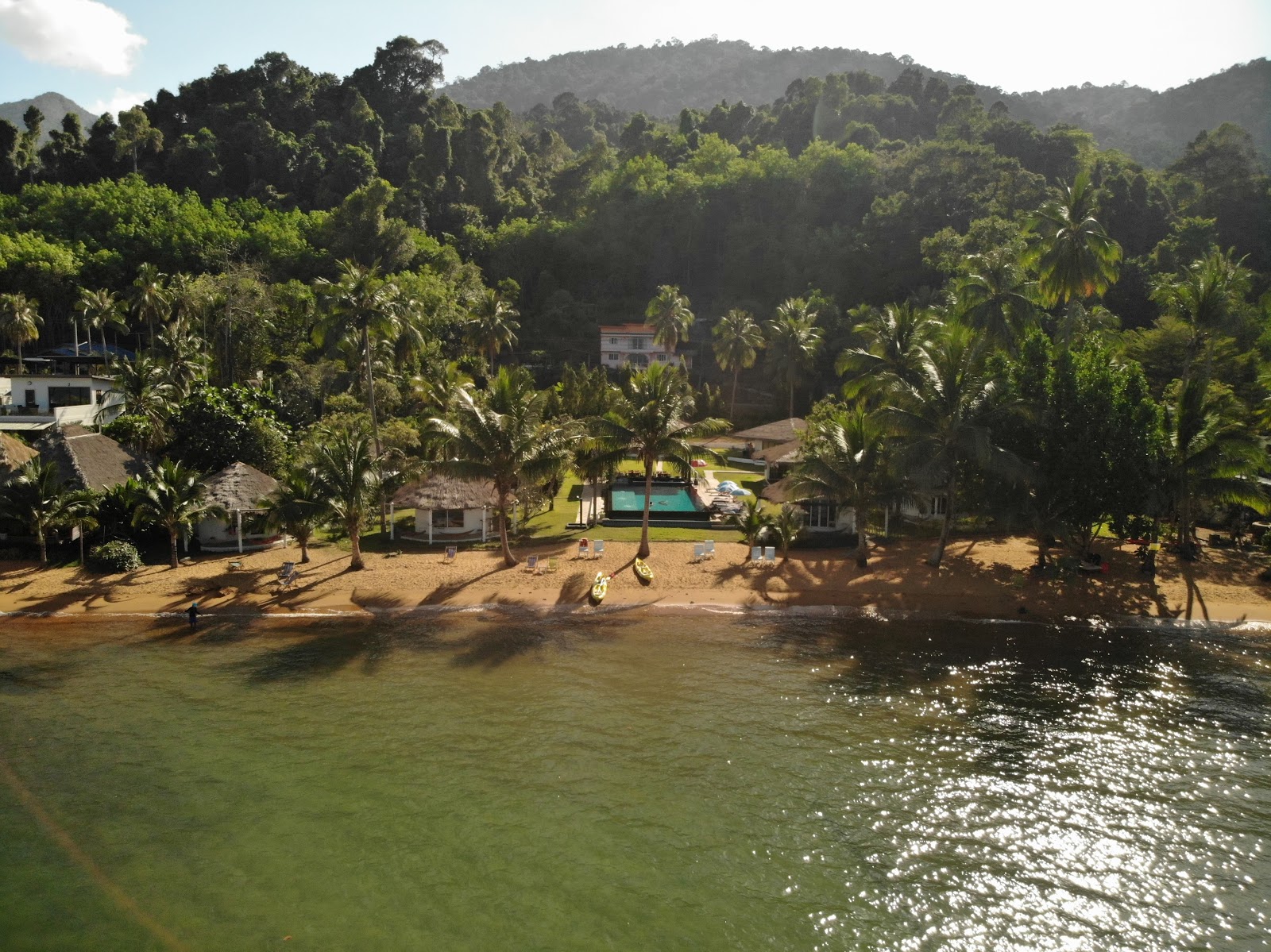 Photo of Sunrise Beach and the settlement