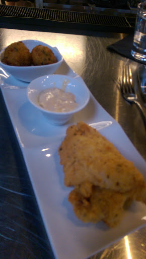 American Restaurant «Icehouse», reviews and photos, 2528 Nicollet Ave, Minneapolis, MN 55404, USA