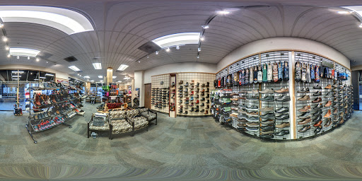 Shoe Store «Shoe Mill», reviews and photos, 659 NW 12th St, Gresham, OR 97030, USA