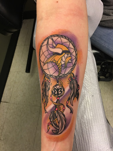 Tattoo Shop «Golden Dragon Tattoo», reviews and photos, 2233 13th Ave S, Fargo, ND 58103, USA