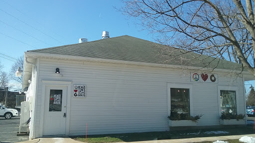 Donut Shop «Peace, Love & Little Donuts of Hudson», reviews and photos, 51 S Main St #4, Hudson, OH 44236, USA