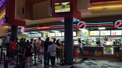 Movie Theater «Regal Cinemas Magnolia Place 16», reviews and photos, 9645 Westview Dr, Coral Springs, FL 33076, USA