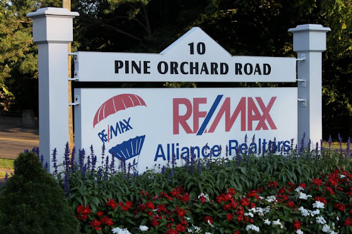 Real Estate Agency «Re/Max Alliance», reviews and photos, 10 Pine Orchard Rd, Branford, CT 06405, USA