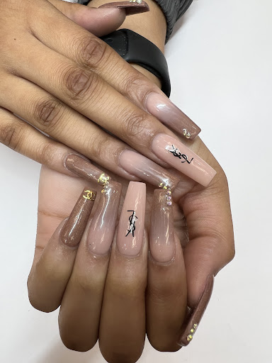 Nail Salon «Regal Nails Salon & Spa», reviews and photos, 101 Tanglewood Pkwy, Elizabeth City, NC 27909, USA