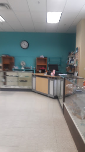 Thrift Store «WPOSC Thrift Shop», reviews and photos, 5265 Miller Rd, Wright-Patterson AFB, OH 45433, USA