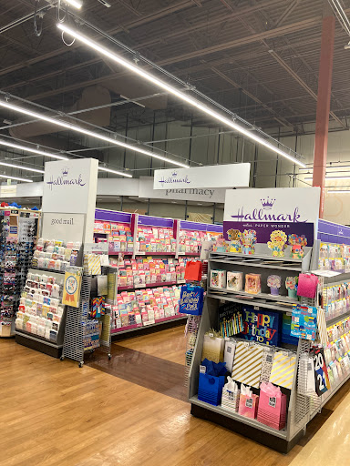 Supermarket «Giant Eagle Supermarket», reviews and photos, 27264 Lorain Rd, North Olmsted, OH 44070, USA