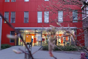 Frankfurt Höchst Clinic Central Emergency Room image