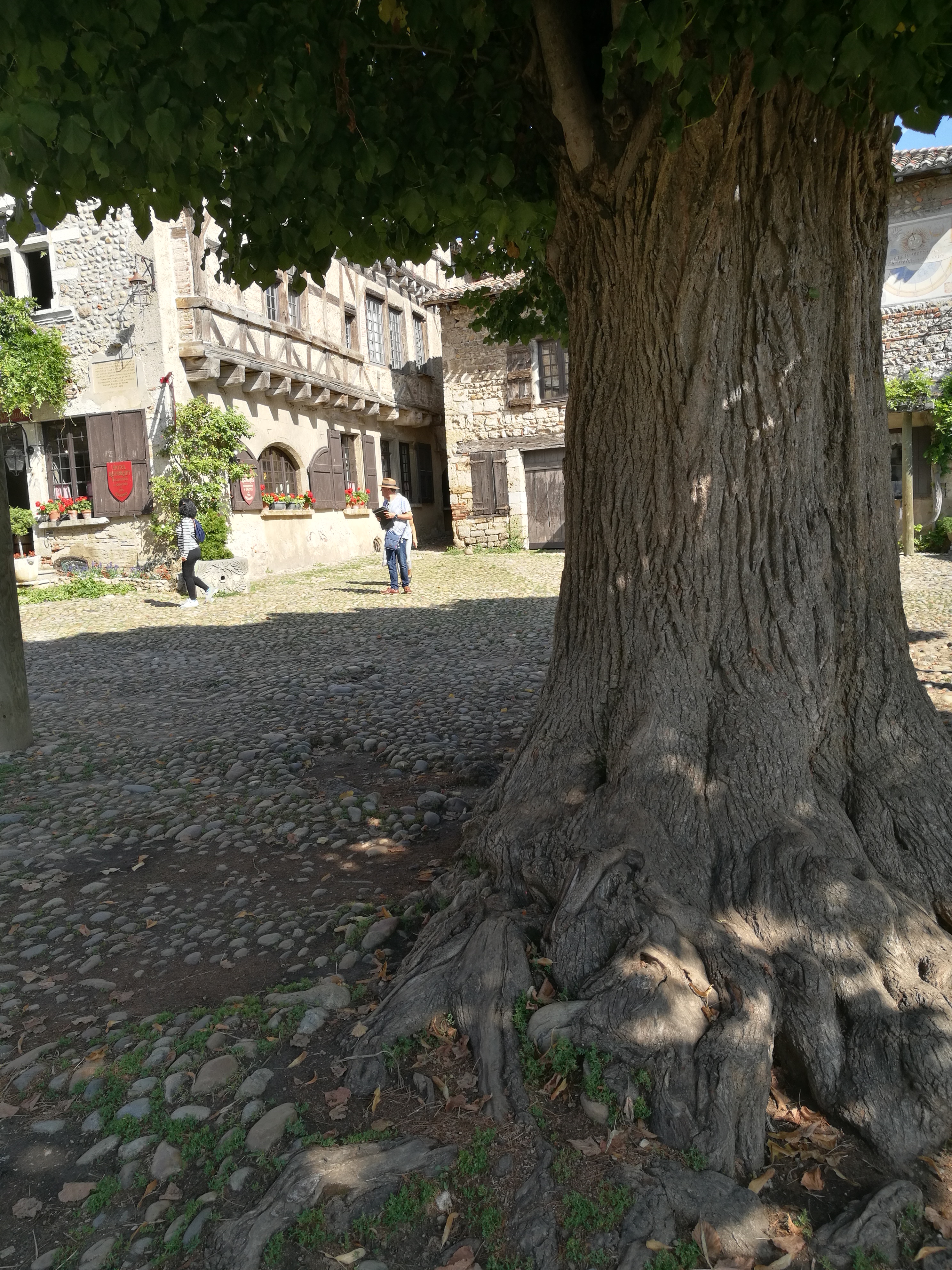 Photo n° 2 de l'avis de Frenchnraughmoobthoj.h fait le 08/08/2019 à 18:16