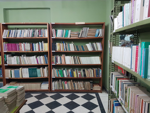 Biblioteca Municipal Augusto Roa Bastos