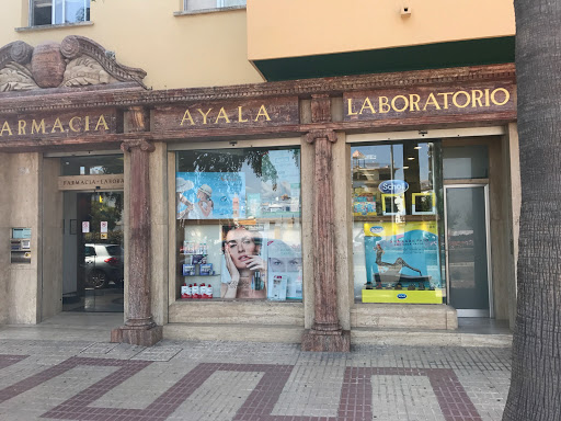 Información y opiniones sobre Farmacia Ayala de Estepona