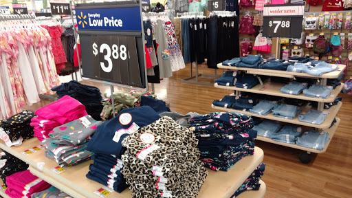 Department Store «Walmart Supercenter», reviews and photos, 100 Sycamore Estate Dr, Aurora, IN 47001, USA