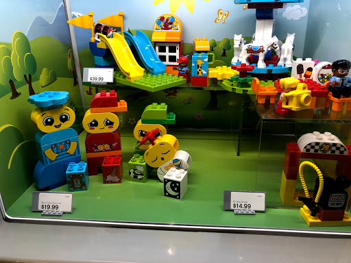 Toy Store «The LEGO Store», reviews and photos, 55 W County Center Dr, Des Peres, MO 63131, USA