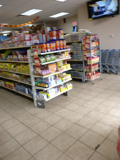 Grocery Store «Royal Indian Grocery», reviews and photos, 560 New Park Ave, West Hartford, CT 06110, USA