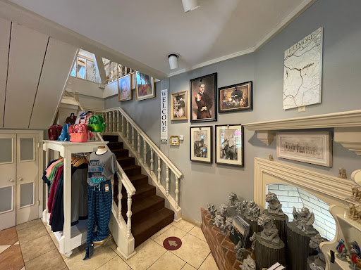 Gift Shop «Gate House Gift Shop», reviews and photos, Biltmore Estate Dr, Asheville, NC 28803, USA