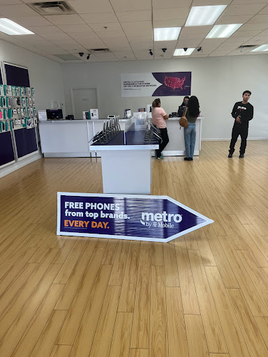 Cell Phone Store «MetroPCS Authorized Dealer», reviews and photos, 13915 N Dysart Rd, El Mirage, AZ 85335, USA