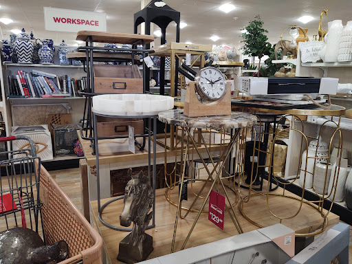 Home Goods Store «HomeGoods», reviews and photos, 7350 NE Butler St, Hillsboro, OR 97124, USA