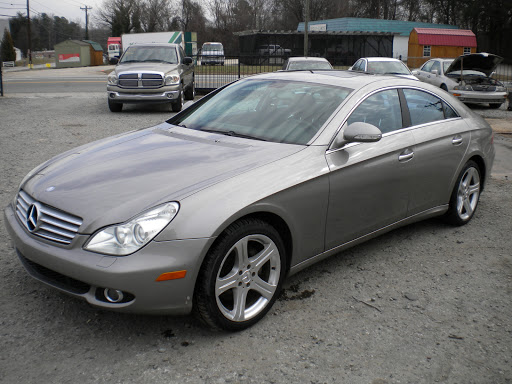 Used Car Dealer «Casablanca Auto Sales & Service Center, Inc.», reviews and photos, 2001 W Vandalia Rd, Greensboro, NC 27407, USA