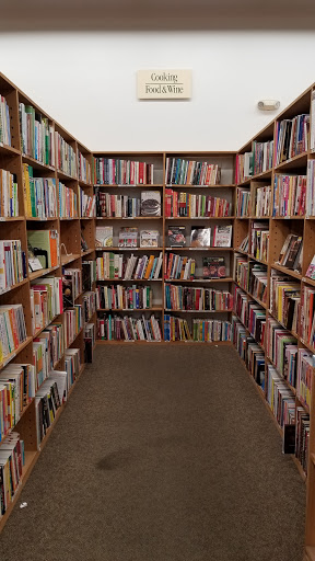 Book Store «Half Price Books», reviews and photos, 1075 E Golf Rd, Schaumburg, IL 60173, USA