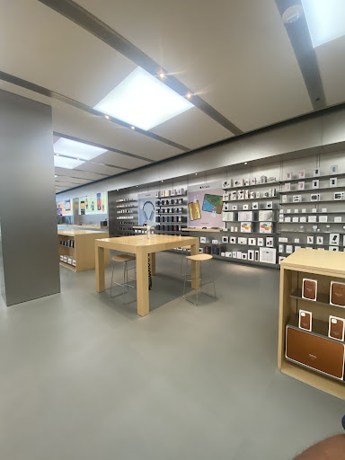 Computer Store «Apple City Creek Center», reviews and photos, 50 Main St, Salt Lake City, UT 84101, USA