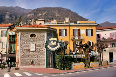 Hotel Posta Moltrasio Piazza San Rocco, 5, 22010 Moltrasio CO, Italia