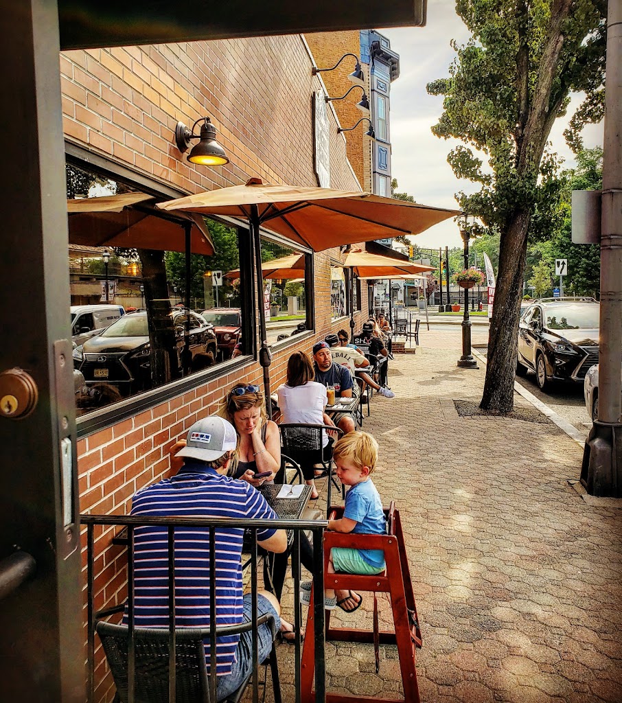 Cranford Station House 07016