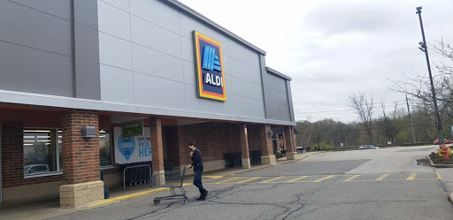 Supermarket «ALDI», reviews and photos, 18324 Bagley Rd, Middleburg Heights, OH 44130, USA