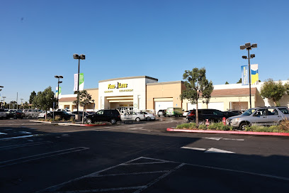 Foto de Fiesta Auto Insurance & Tax Service - 2130 S Bristol St Suite C