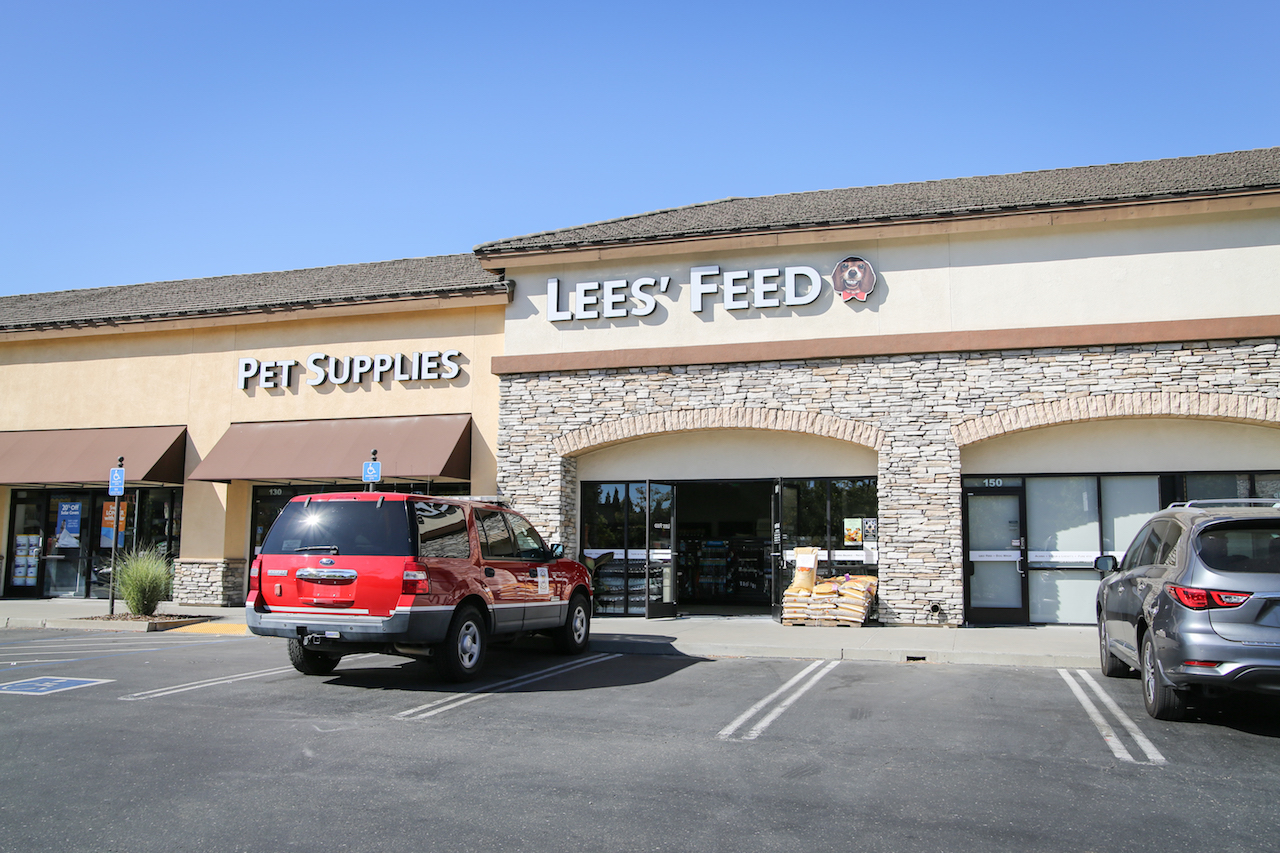 Lee's Feed Pet Supply