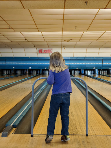 Bowling Alley «Westport Bowling Lanes», reviews and photos, 135 Main St, Westbrook, ME 04092, USA