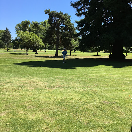 Country Club «Shadow Hills Country Club», reviews and photos, 92512 River Rd, Junction City, OR 97448, USA