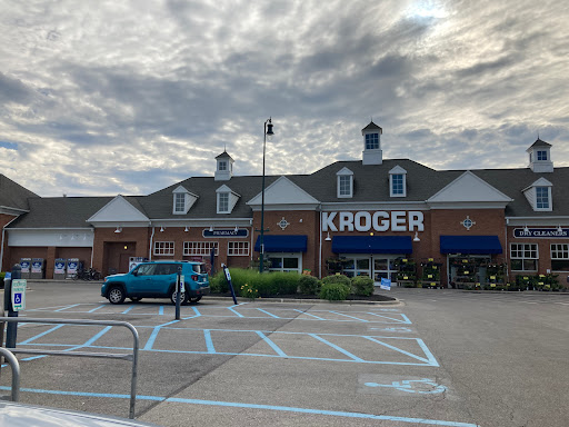 Grocery Store «Kroger», reviews and photos, 5161 Hampsted Village Center Way, New Albany, OH 43054, USA