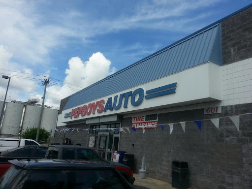 Auto Parts Store «Pep Boys Auto Parts & Service», reviews and photos, 601 E Sunrise Blvd, Fort Lauderdale, FL 33304, USA