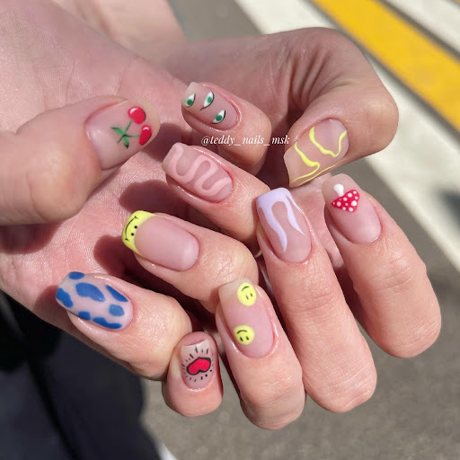 Teddy Nails