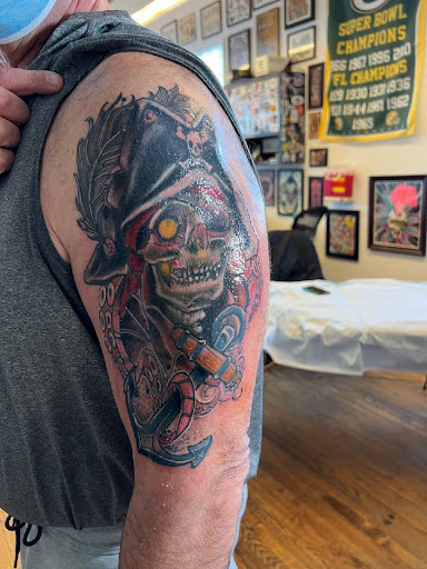 Tattoo Shop «Grinn & Barrett Tattoo and Piercing», reviews and photos, 3021 Leavenworth St, Omaha, NE 68105, USA