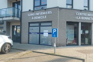 Synlab Leuze-En-Hainaut - Prises De Sang image