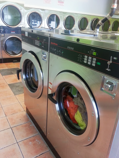 Laundromat «Star Cleaners & Laundromat», reviews and photos, 2 Main St, Marlborough, MA 01752, USA