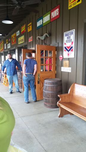 American Restaurant «Cracker Barrel Old Country Store», reviews and photos, 103 Paradise St, Manchester, TN 37355, USA