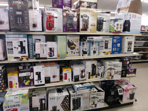 Thrift Store «The Salvation Army Family Stores- Twin Cities», reviews and photos, 1000 E Moore Lake Dr, Fridley, MN 55432, USA