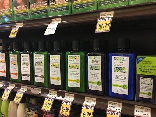 Grocery Store «Fresh Thyme Farmers Market- 82nd», reviews and photos, 4225 E 82nd St, Indianapolis, IN 46250, USA